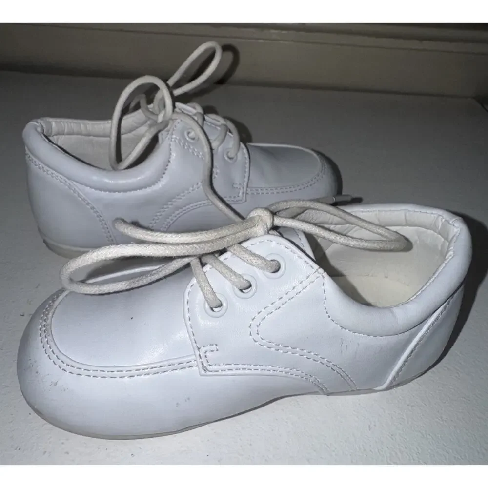 Josmo Unisex Boy Girl Walker Toddler First Shoe Sneaker Size 8 White Soft Rubber
